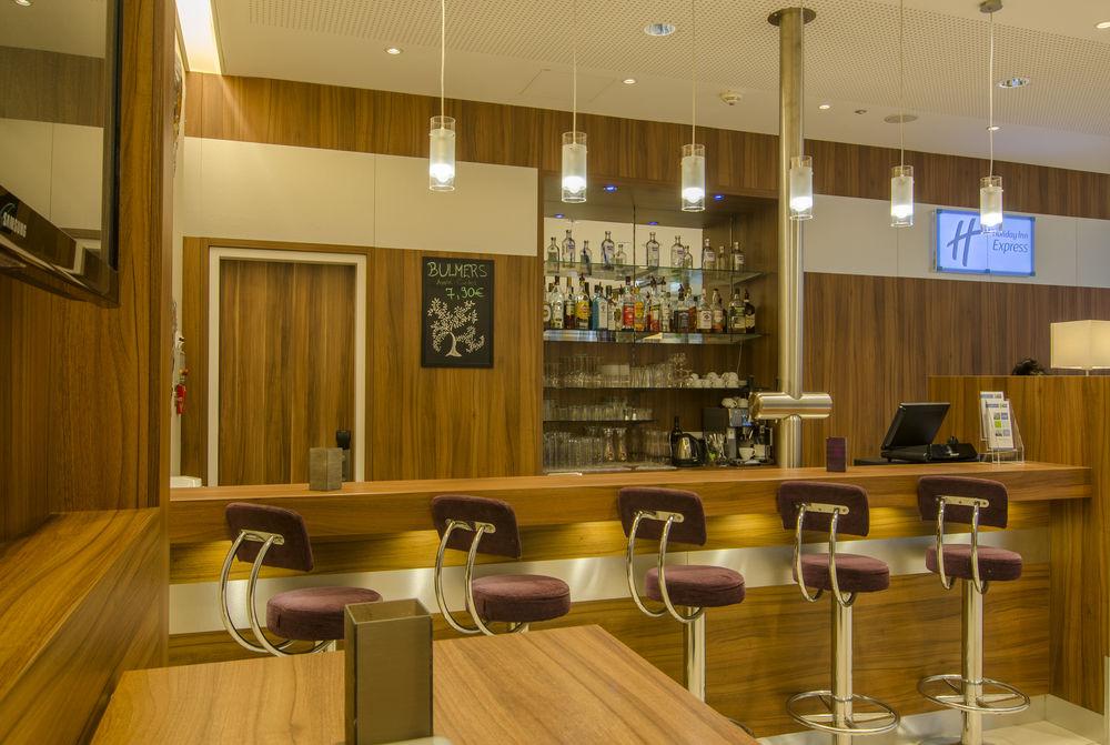 Holiday Inn Express Hamburg - St. Pauli-Messe エクステリア 写真