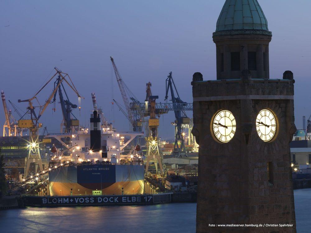 Holiday Inn Express Hamburg - St. Pauli-Messe エクステリア 写真