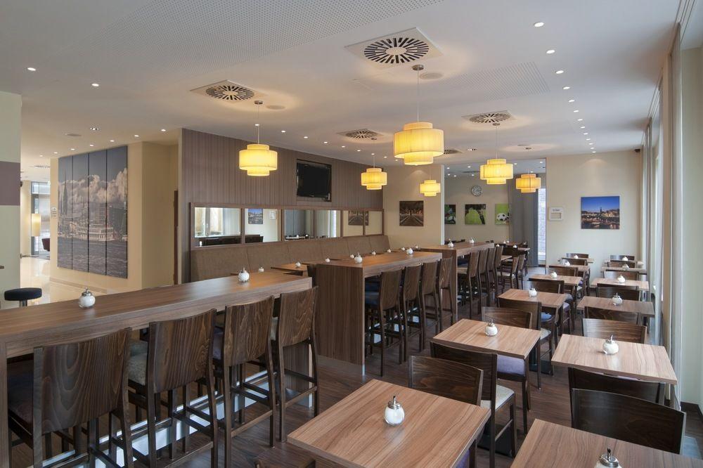 Holiday Inn Express Hamburg - St. Pauli-Messe エクステリア 写真