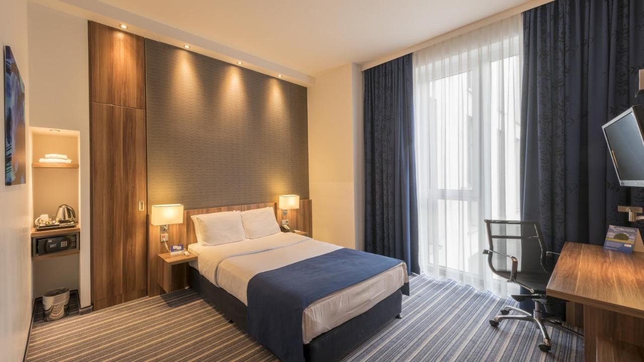 Holiday Inn Express Hamburg - St. Pauli-Messe エクステリア 写真